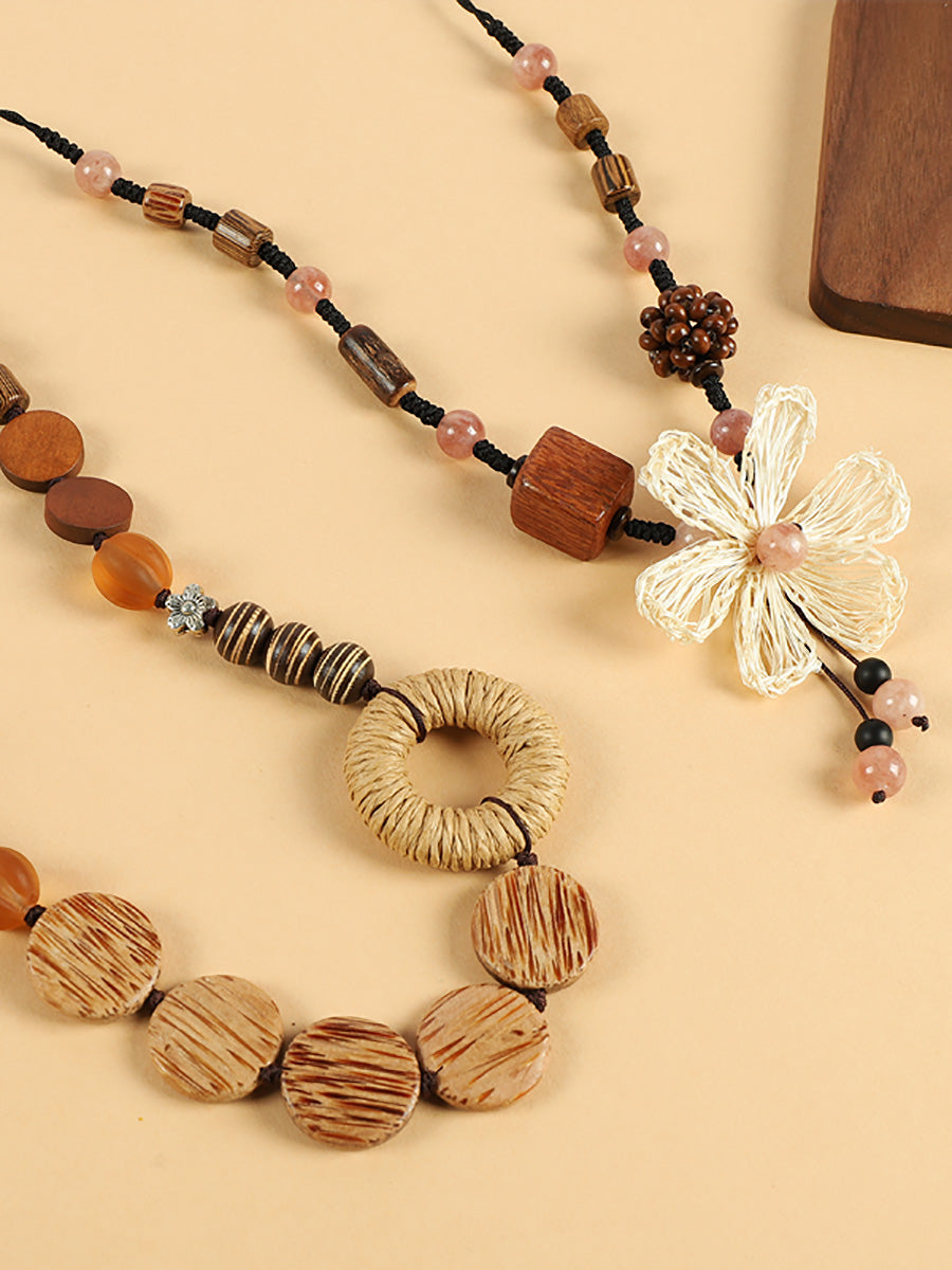 Women Artsy Wooden Bead Straw Flower Necklace