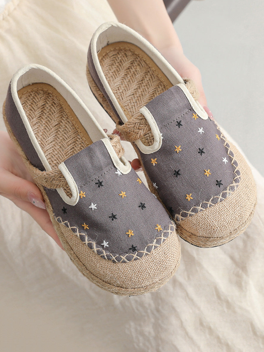 Women Retro Summer Embroidery Canvas Flat Shoes