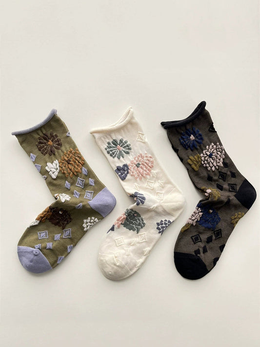 3 Pairs Women Artsy Flower Embossing Colorblock Socks