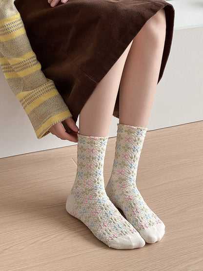 5 Pairs Women Vintage Floral Embossing Cotton Socks