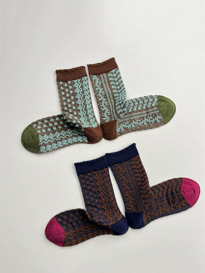 5 Pairs Women Vintage Floral Embossing Cotton Socks