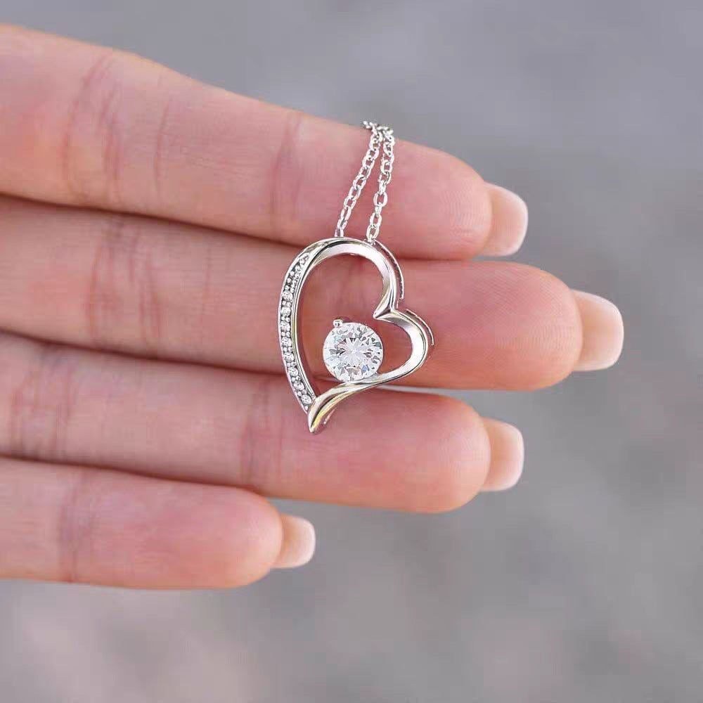 Heart Shape Necklace For Women Made Of Durable 304 Stainless Steel Featuring Elegant Golden Finish