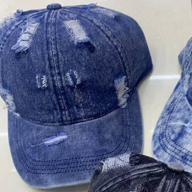 Baseball Cap With Curved Brim In Light Blue, Made Of Cotton, Suitable For Spring & Summer