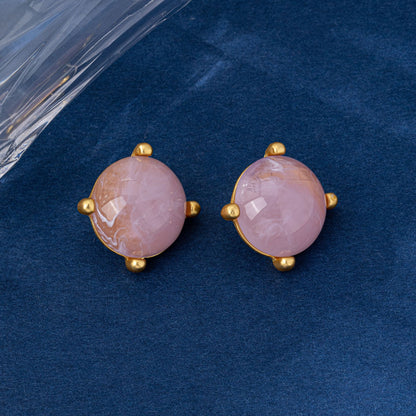 Round Stud Earrings For Unisex Featuring Resin Ear Pins In Retro Style Made Of Zinc Alloy