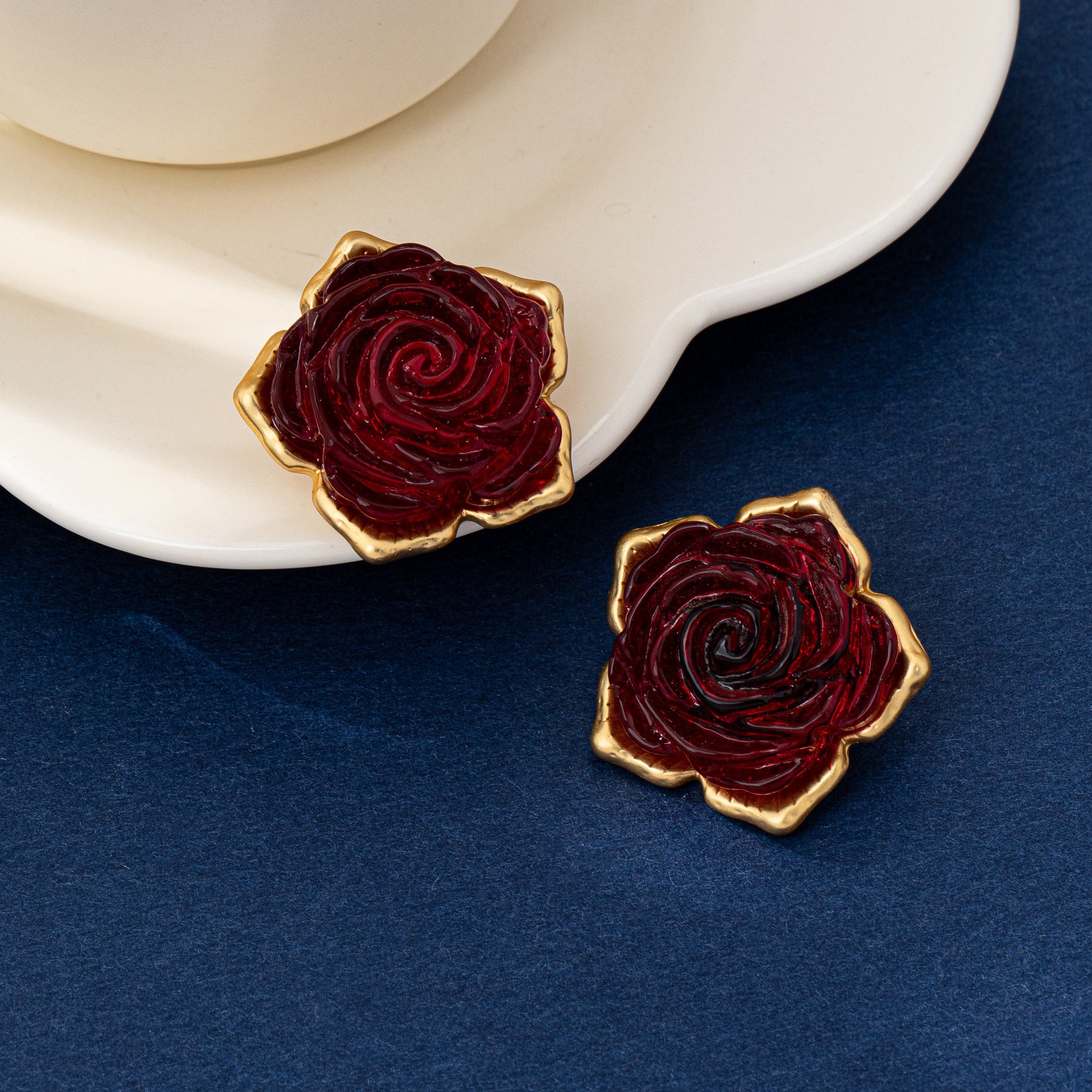 Rose Stud Earrings For Unisex, 1 Pair In Red Featuring Zinc Alloy With 925 Sterling Silver Ear Pins