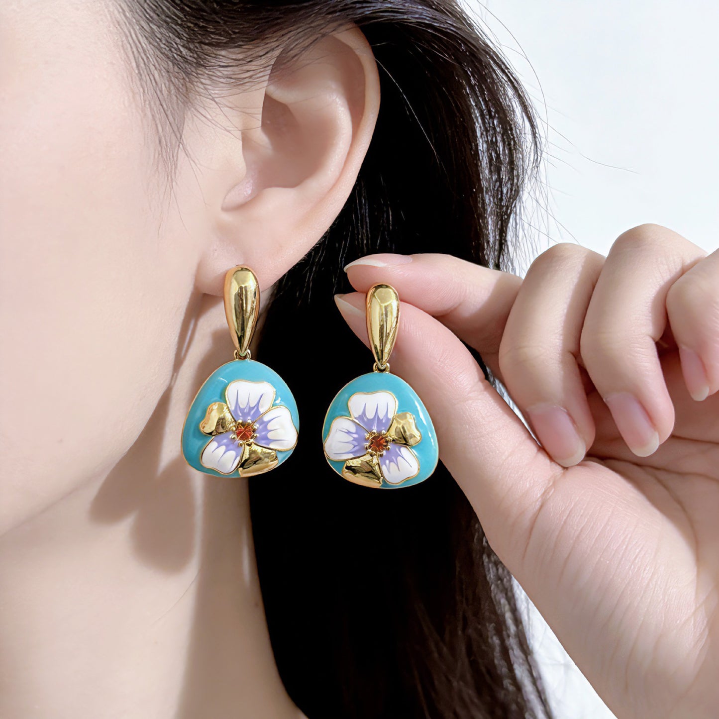 Unisex Flowers Stud Earrings For Everyday Wear Featuring Electroplated Alloy With 925 Sterling Silver Ear Pins And Rhinestones