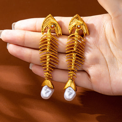 Exaggerated Fish Bone Stud Earrings For Unisex Featuring Freshwater Pearl Inlay With 925 Sterling Silver Posts And Zinc Alloy Design