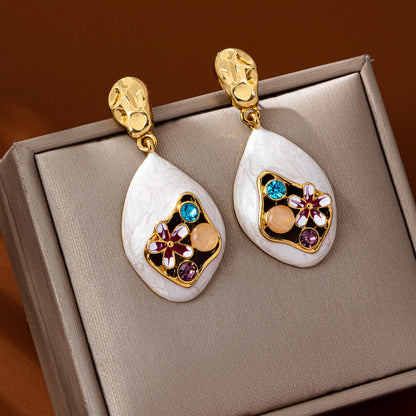 Silver Flowers Stud Earrings For Unisex Featuring Electroplated Zinc Alloy With 925 Sterling Silver Ear Pins