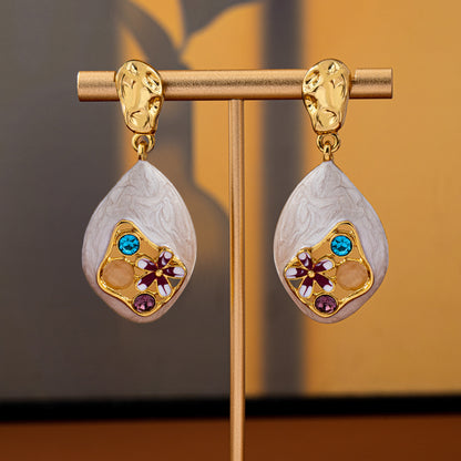 Silver Flowers Stud Earrings For Unisex Featuring Electroplated Zinc Alloy With 925 Sterling Silver Ear Pins
