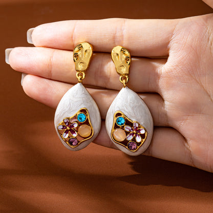 Silver Flowers Stud Earrings For Unisex Featuring Electroplated Zinc Alloy With 925 Sterling Silver Ear Pins