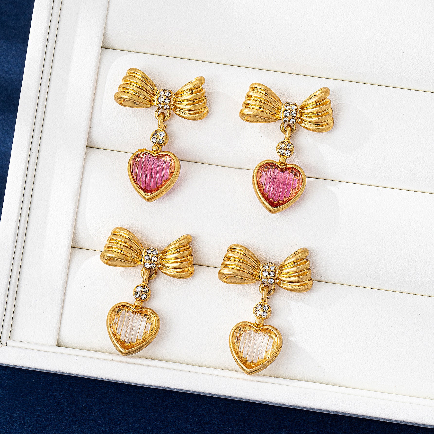 Retro Heart Shape Transparent Earrings In Zinc Alloy With Zinc Alloy Ear Pins, Unisex Clip Earrings