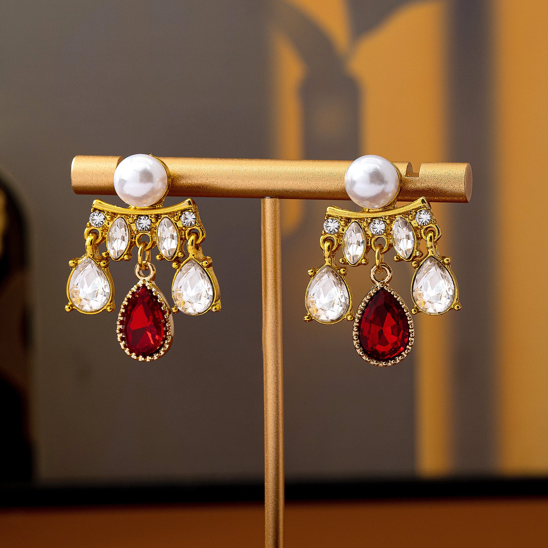 Water Droplets Earrings For Unisex Featuring Electroplated Zinc Alloy With 925 Sterling Silver Studs And Artificial Pearl Inlay