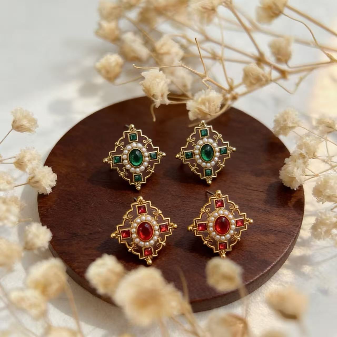 Retro Quadrilateral Drop Earrings For Women In Alloy With Crystal Inlay, Featuring 925 Sterling Silver Studs