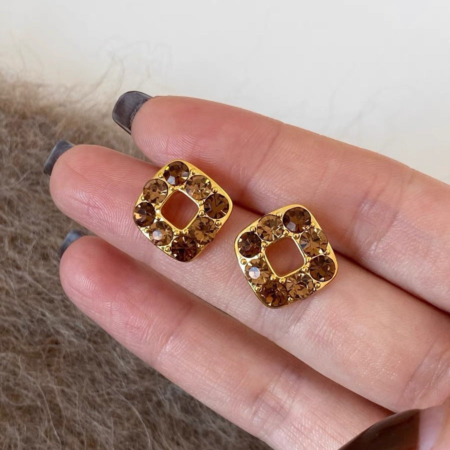 Retro Silver Pea Stud Earrings For Women With Alloy Posts And Zircon Inlay