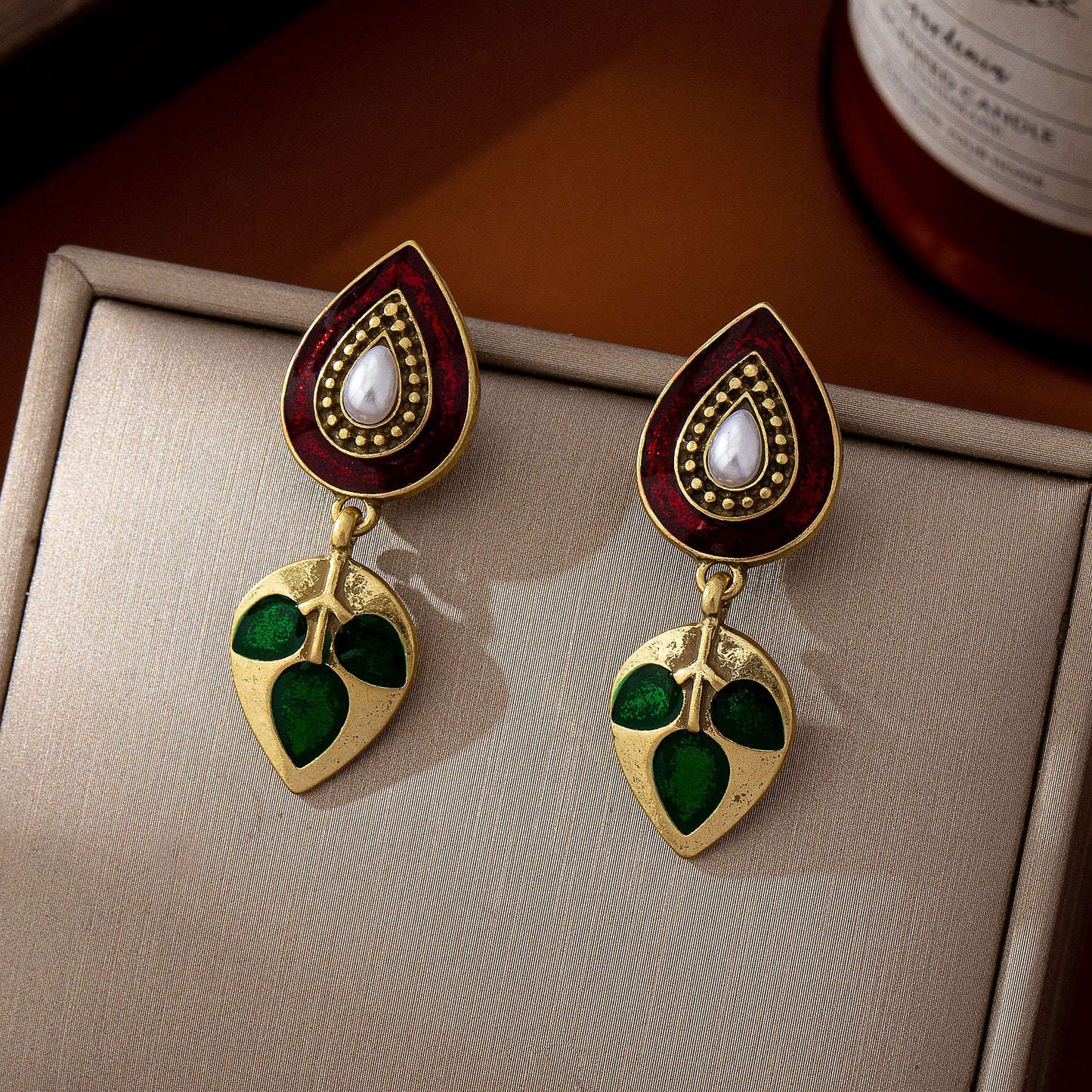 Retro Water Droplets Zinc Alloy Earrings For Unisex, Featuring Clip-On Design