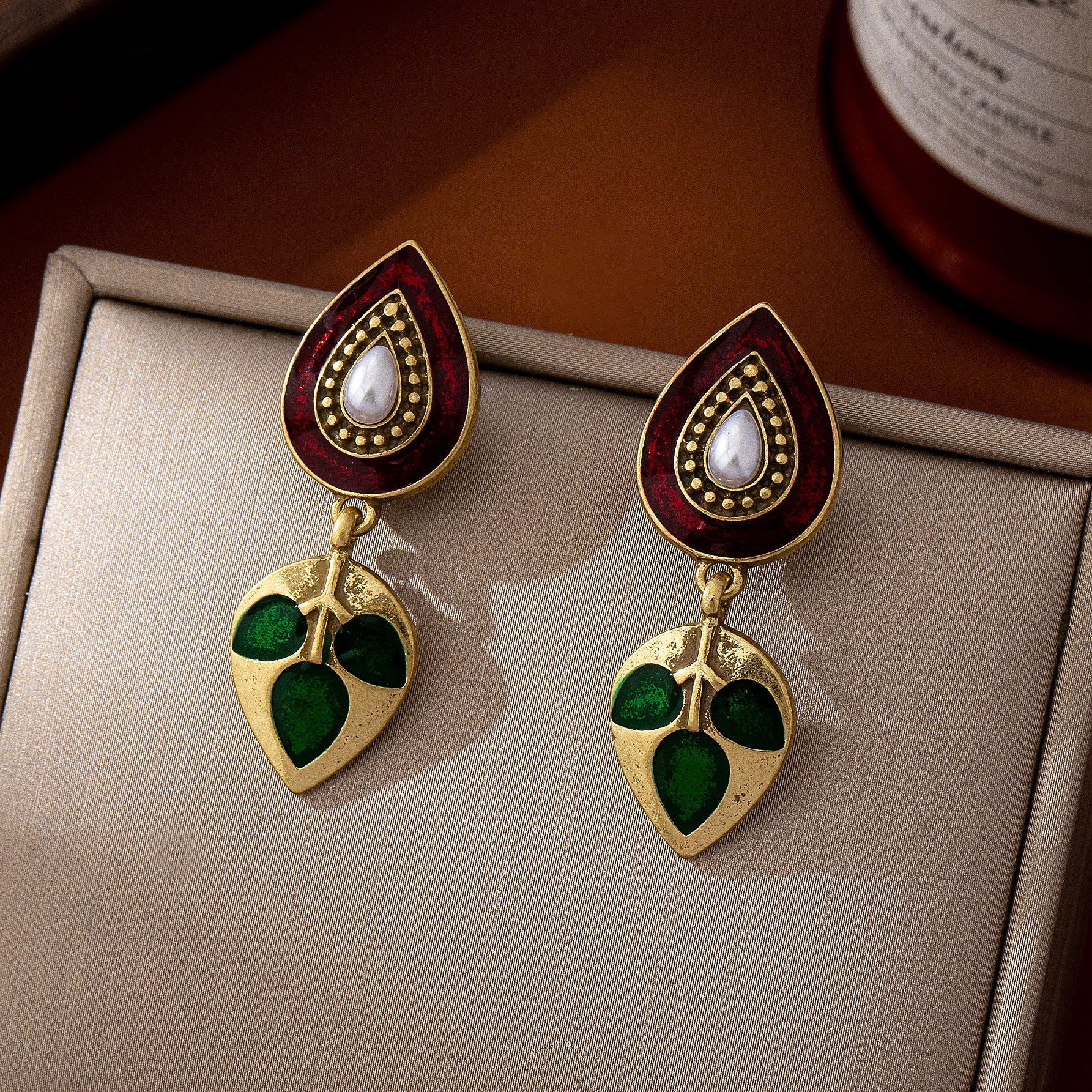 Retro Water Droplets Zinc Alloy Earrings For Unisex, Featuring Clip-On Design