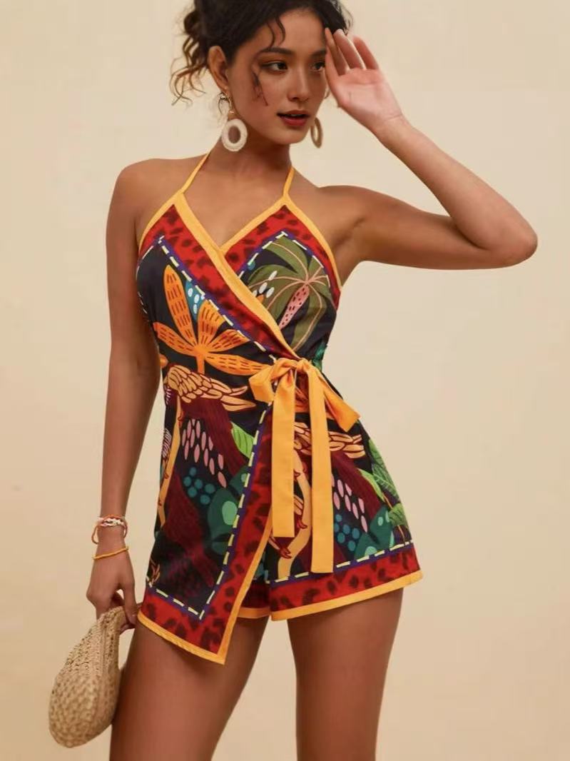 Simple Style Women's Floral Romper Shorts For Daily Wear, Made With Polyester Fabric Featuring Printing Craft