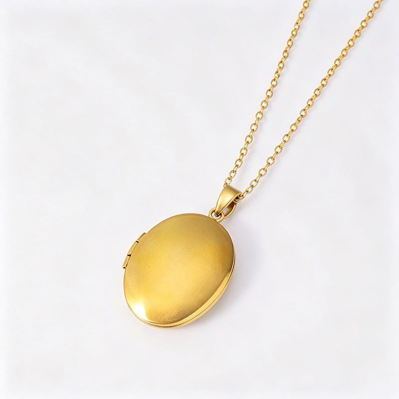 Oval Silver Necklace For Elegant Style And Versatile Wear
