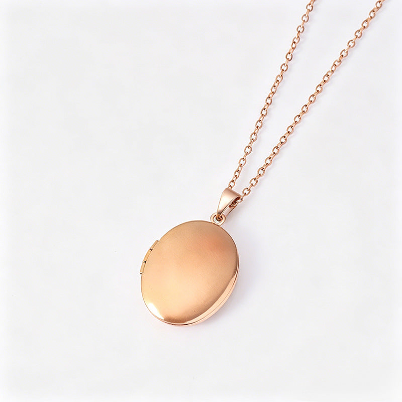 Oval Silver Necklace For Elegant Style And Versatile Wear