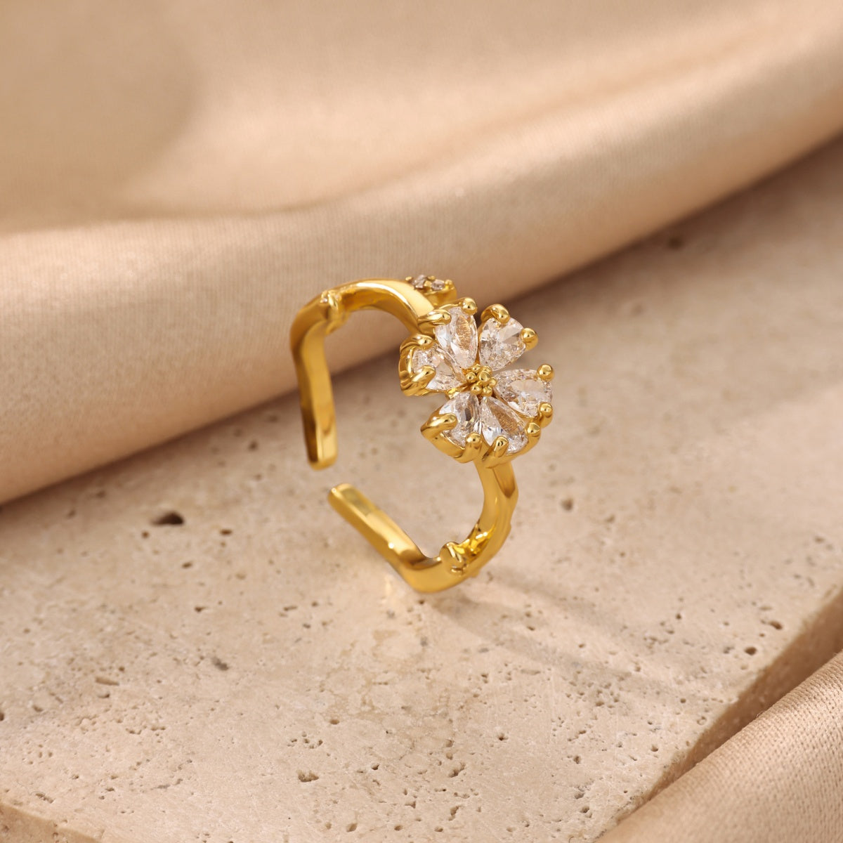 Electroplated Flowers Ring For Women In Copper With 18K Real Gold PVD Coating And Zircon Inlay