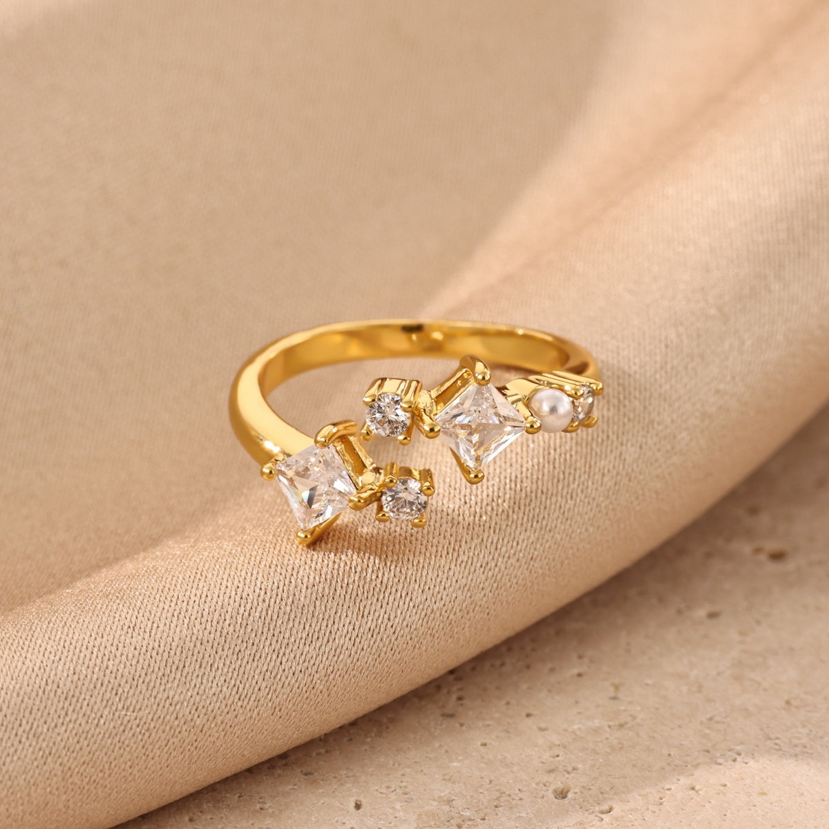 Electroplated Flowers Ring For Women In Copper With 18K Real Gold PVD Coating And Zircon Inlay