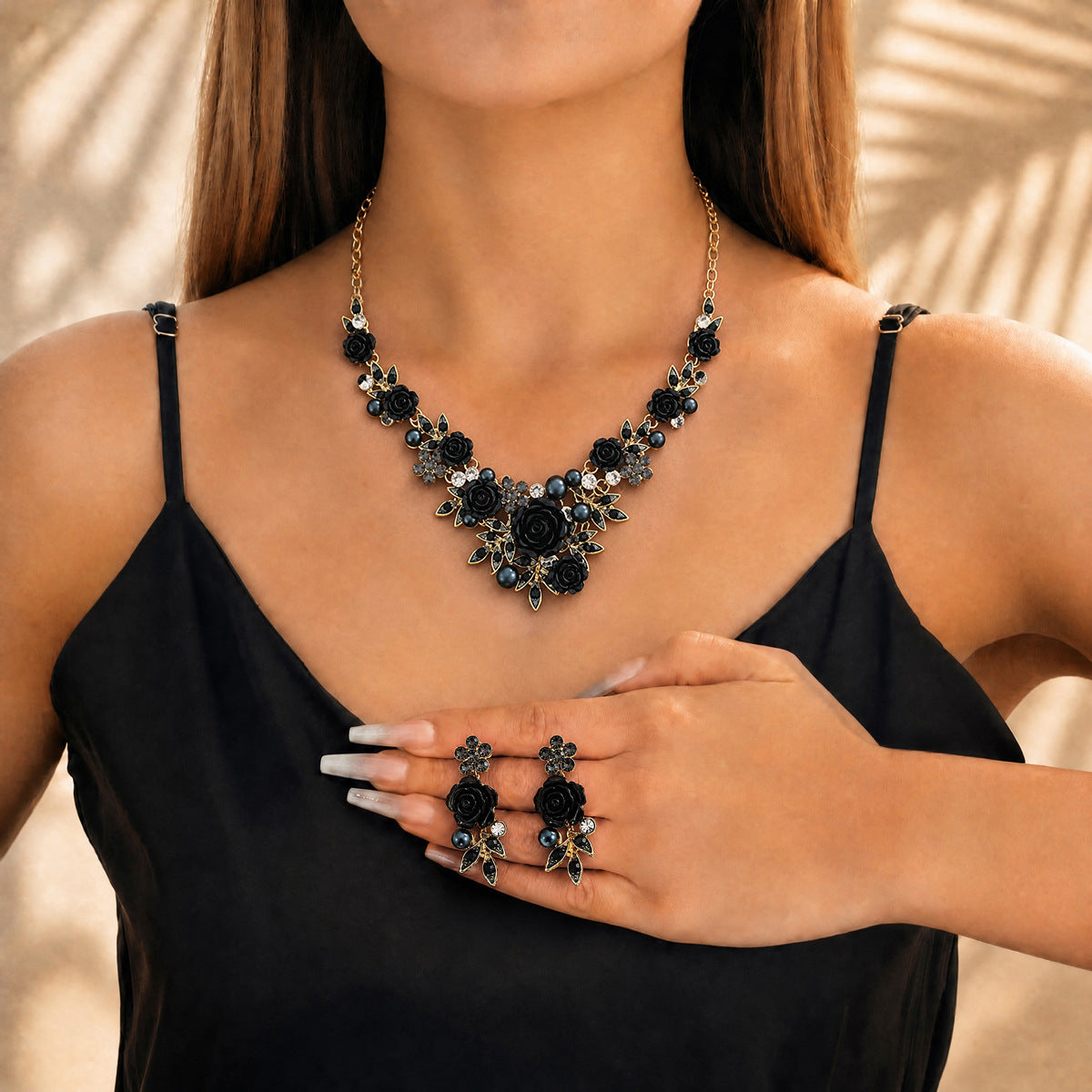 2 Pieces Set Sweet Flowers Necklace For Women Featuring Rhinestones And Alloy Material Jewelry Set