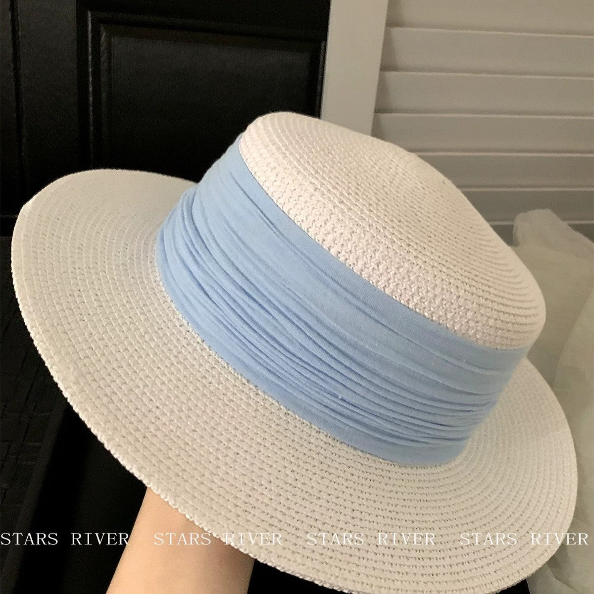 Breathable French Style Women's Straw Hat In Green, Made Of Polyester With Sewing Craftsmanship