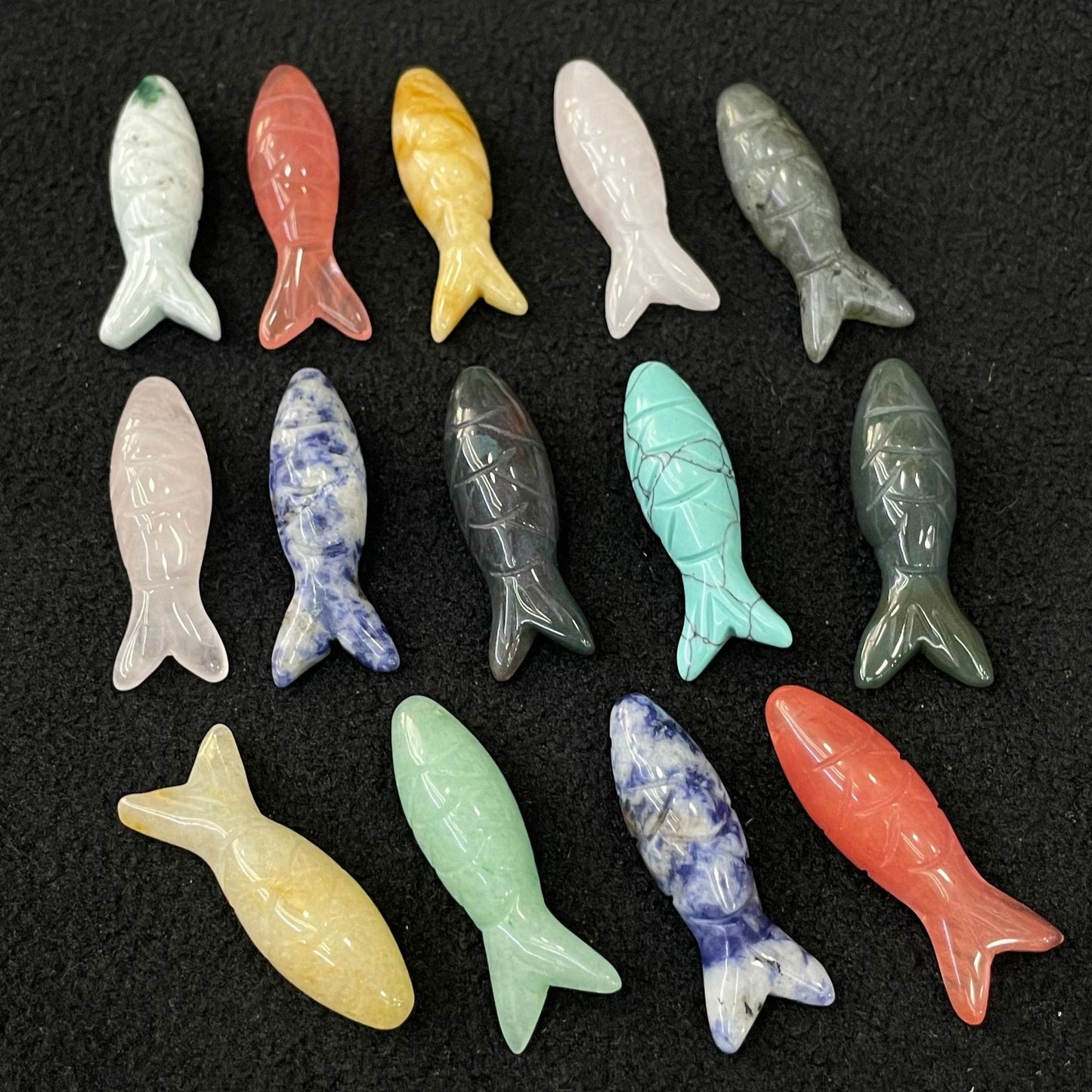 Natural Rose Quartz Fish Pendant Featuring Carving Craftsmanship, 1 Piece In Baroque Style