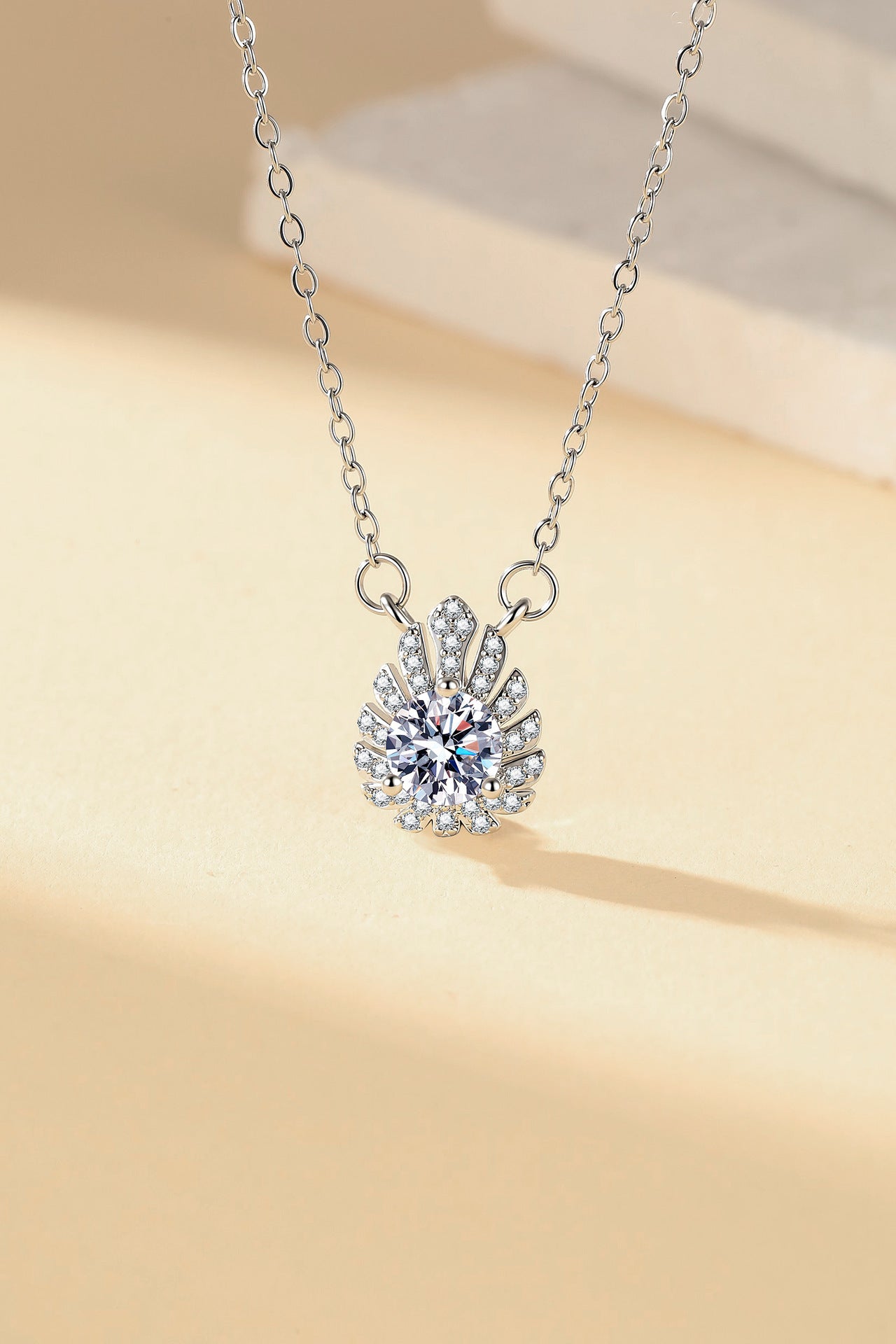 Water Droplets Necklace For Women In Electroplated Copper With Zircon Inlay And Cable Chain