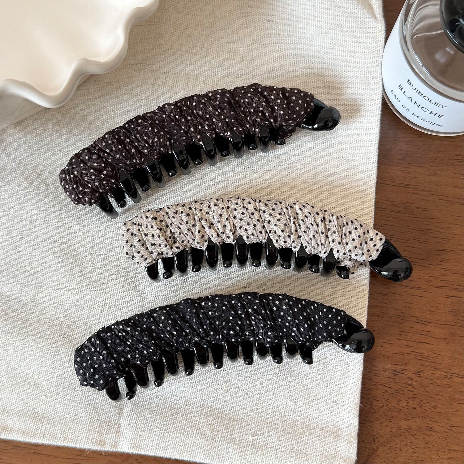 Polka Dots Banana Clip Hairpin For Women In Gauze Material, Perfect For Commute, Available In Dyed Black