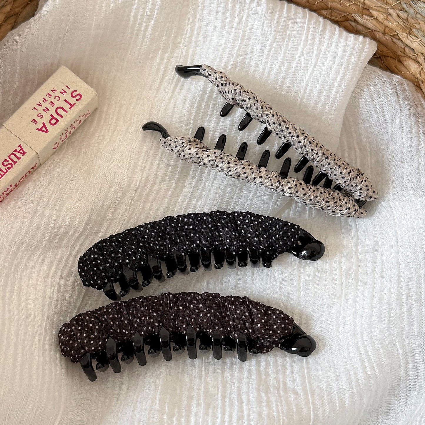 Polka Dots Banana Clip Hairpin For Women In Gauze Material, Perfect For Commute, Available In Dyed Black