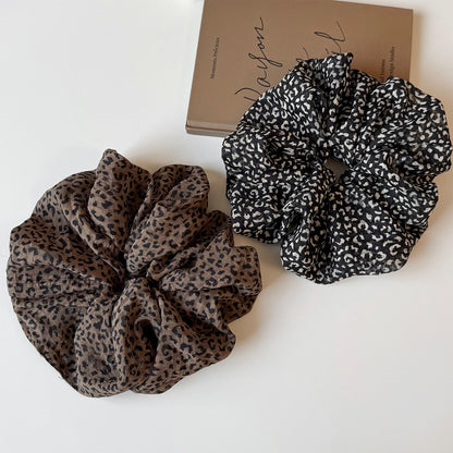 French Style Leopard Print Scrunchie For Women In Black & White, Made With Soft Gauze Material Hair Accessory