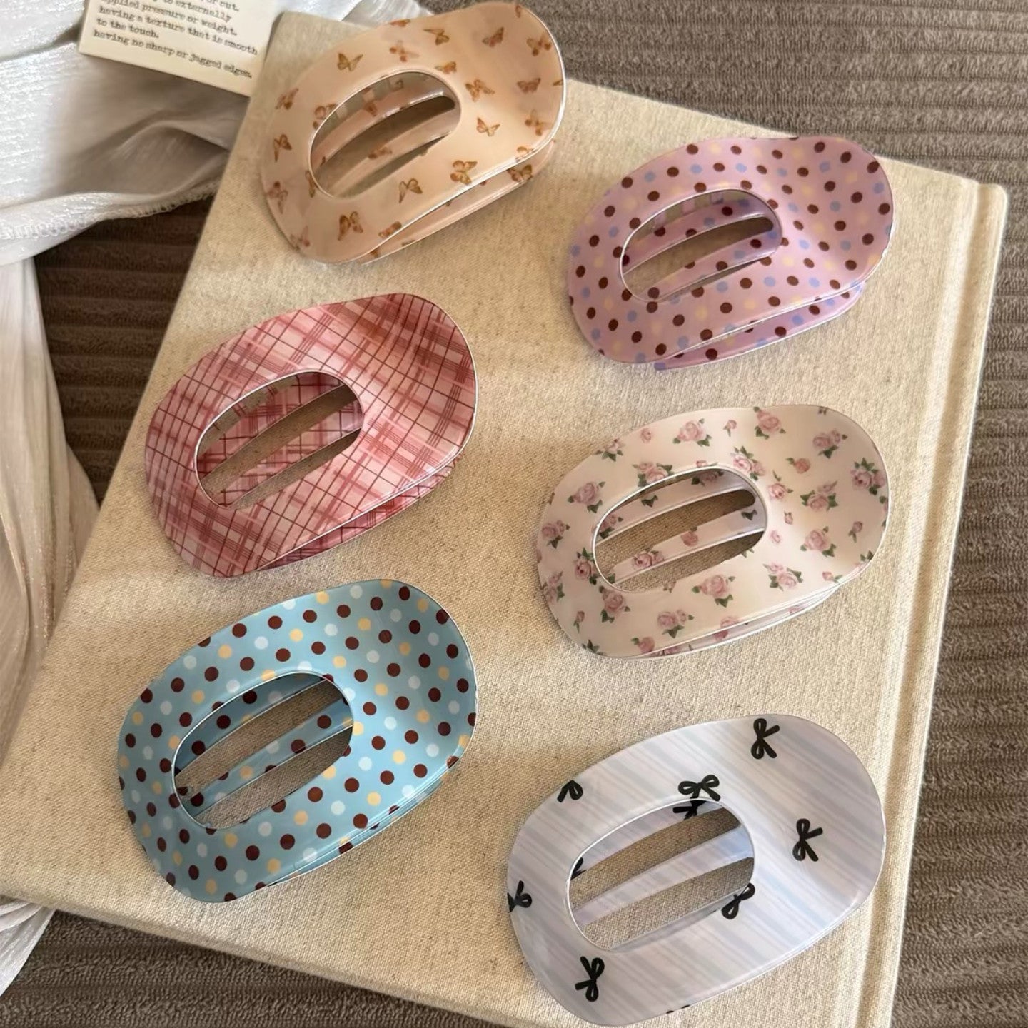 Ditsy Floral Hair Claws Made Of Acetic Acid Sheets In Blue, Elegant Hairpin Accessory