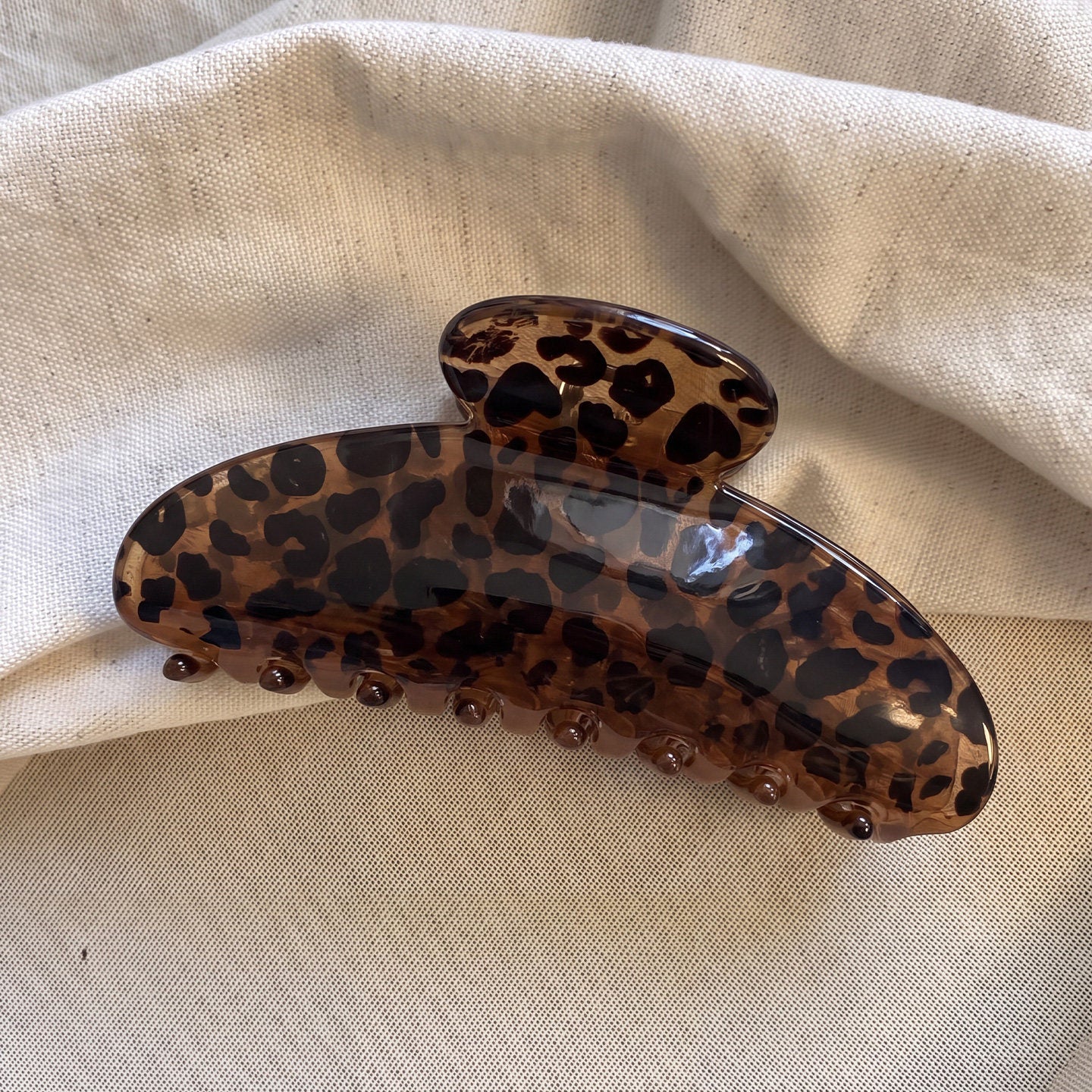 French Style Leopard Print Hair Claws For Women Made Of Acetic Acid Sheets, Perfect For Autumn And Winter