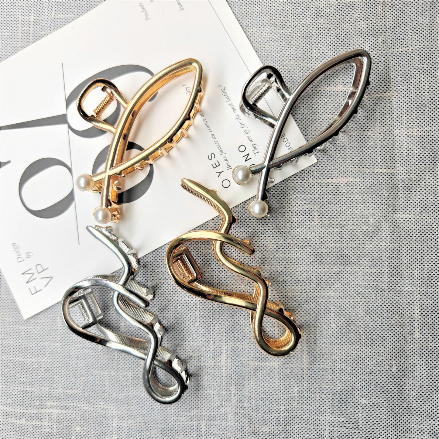 Shark Simple Style Hair Claws For Women In Silver, Made Of Durable Zinc Alloy Hairpin
