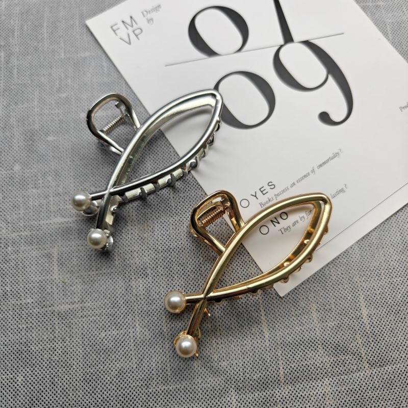 Shark Simple Style Hair Claws For Women In Silver, Made Of Durable Zinc Alloy Hairpin