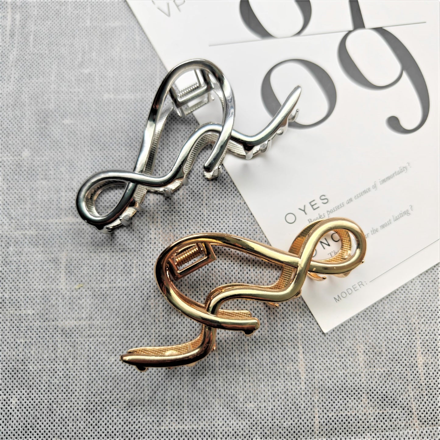 Shark Simple Style Hair Claws For Women In Silver, Made Of Durable Zinc Alloy Hairpin