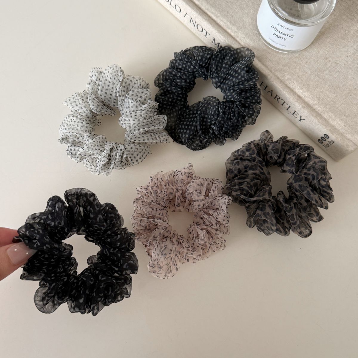 Leopard Print Scrunchie For Women, Made Of Soft Gauze, Perfect Summer Hair Accessory