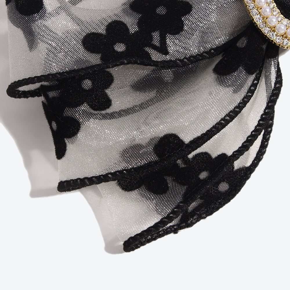 Sweet Pearl Hairpin For Women Made With Gauze, Featuring Dyed Black Color