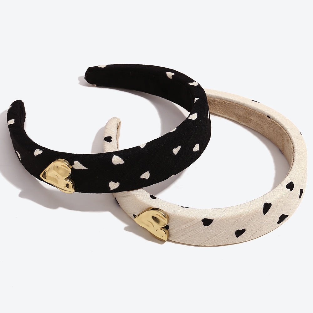 Heart Shape Spa Headband For Women In Simple Style, Made Of Cloth, Available In Dyed Black For Summer