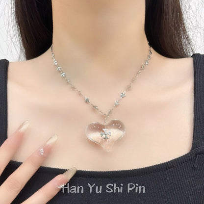 Heart Shape Pendant Necklace For Women In Transparent Color, Electroplated Alloy Material