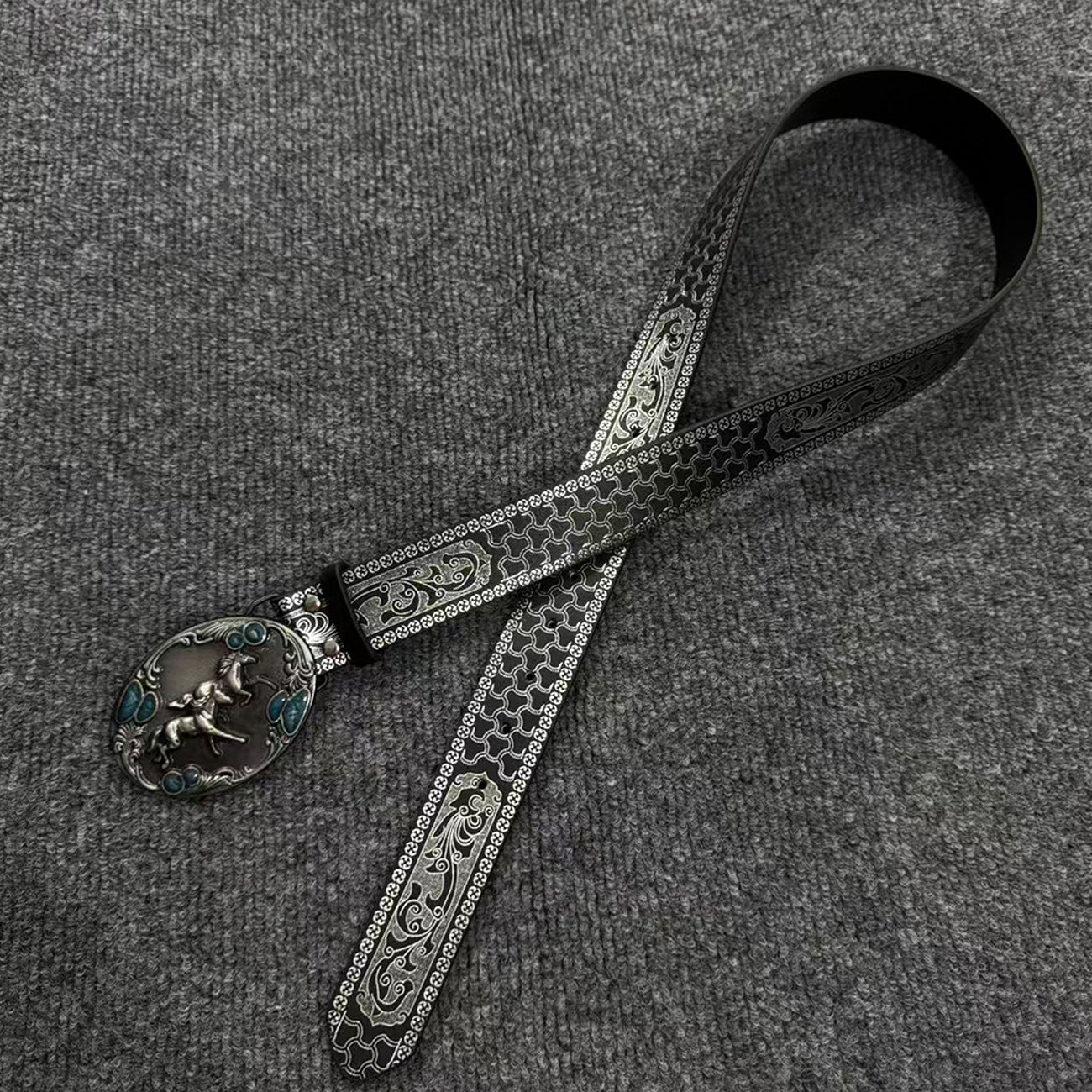 Retro Unisex Belt With Alloy Snap Buckle Featuring Synthetic Fibre And Patent Leather Finish