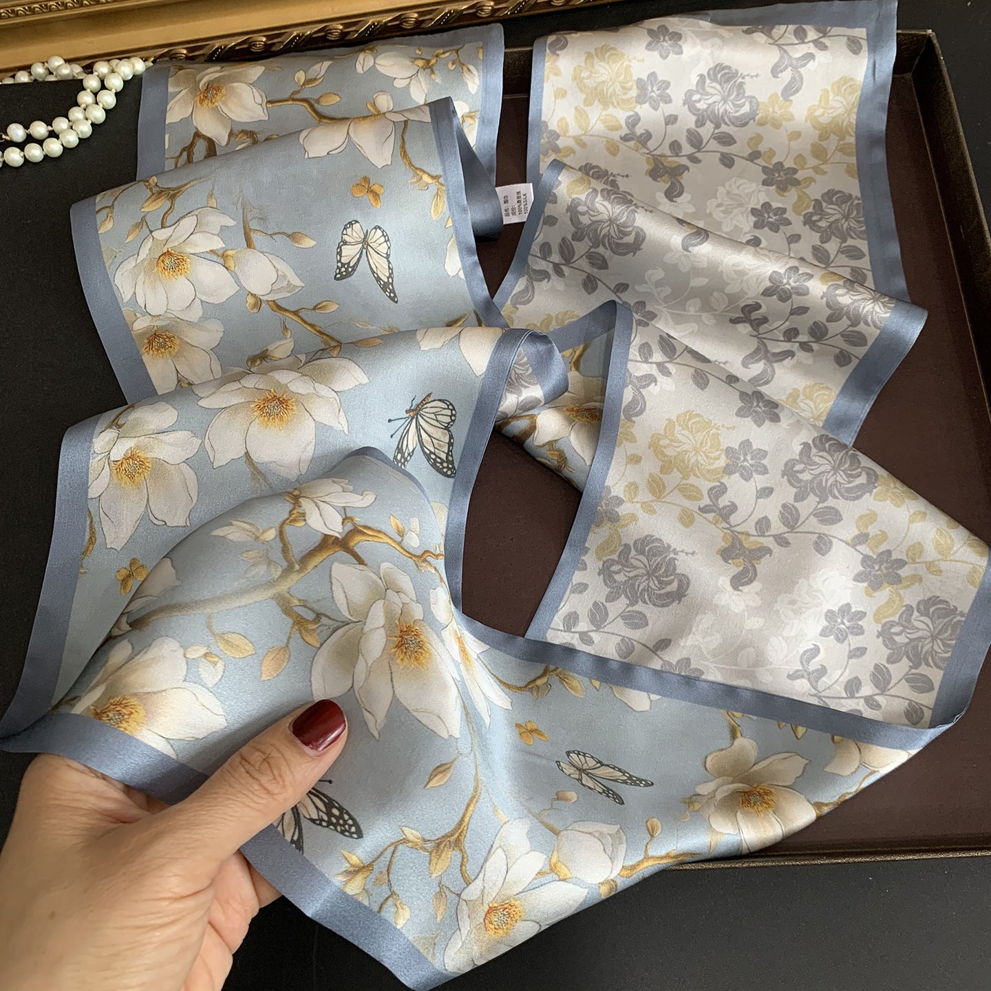 Sweet Silk Flowers Pattern Scarf For Women In Blue, Perfect For Spring & Summer