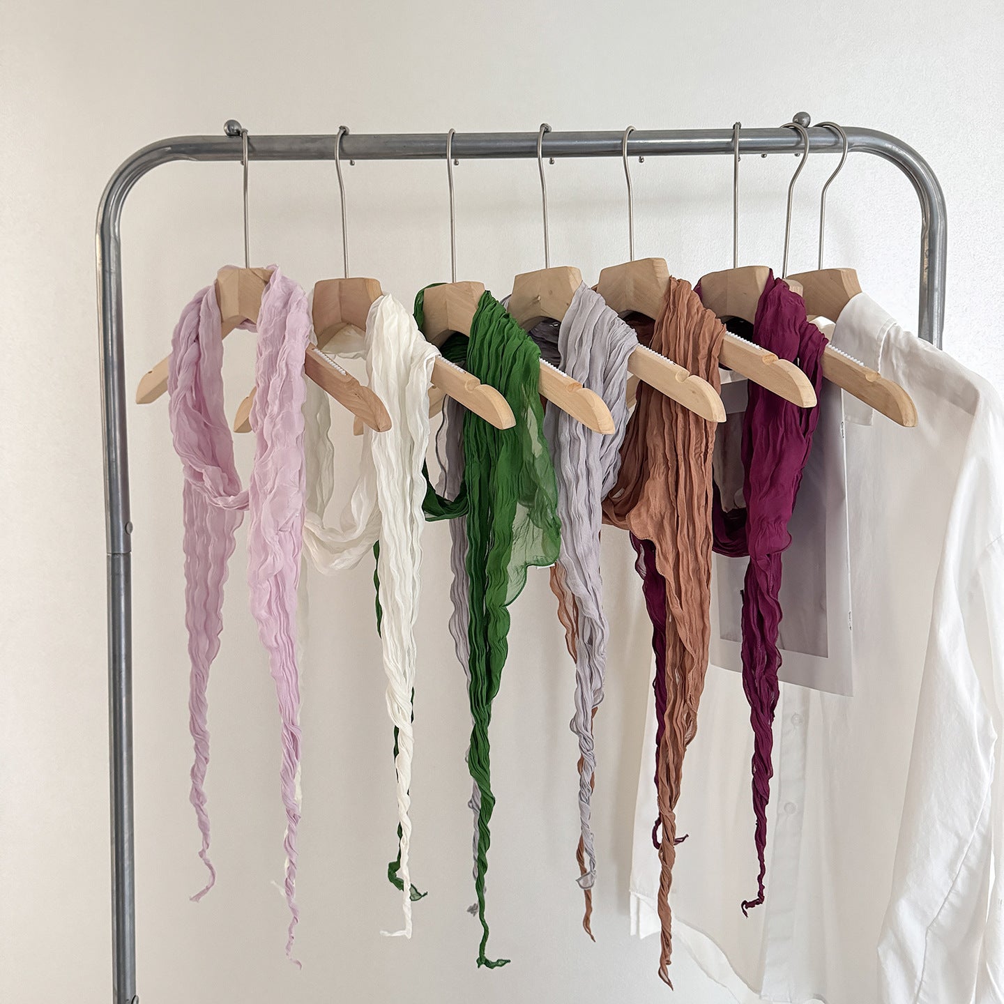 Solid Color Scarf For Women In White, Made Of Polyester, Suitable For Autumn And Winter