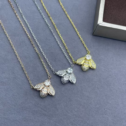Bee Necklace For Women In Rose Gold With 18K Real Gold Plated V Gold And Rhinestone Inlay