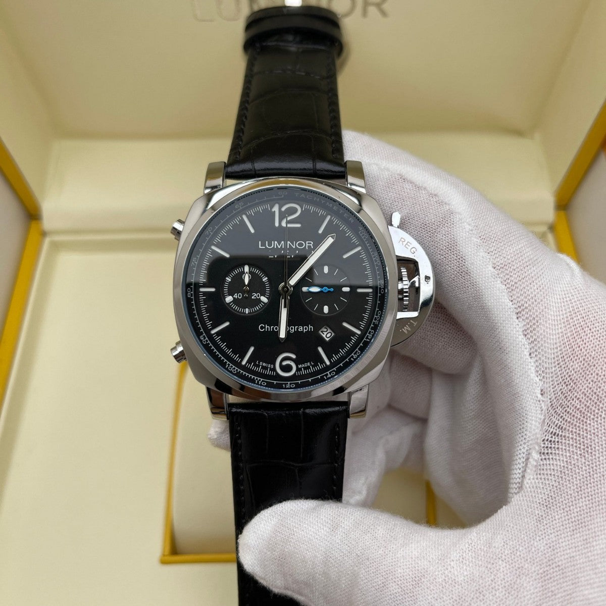 Men's Quartz Watch With Round Dial, Tempered Glass Mirror, Pointer Display, Imitation Leather Strap, And Pin Buckle