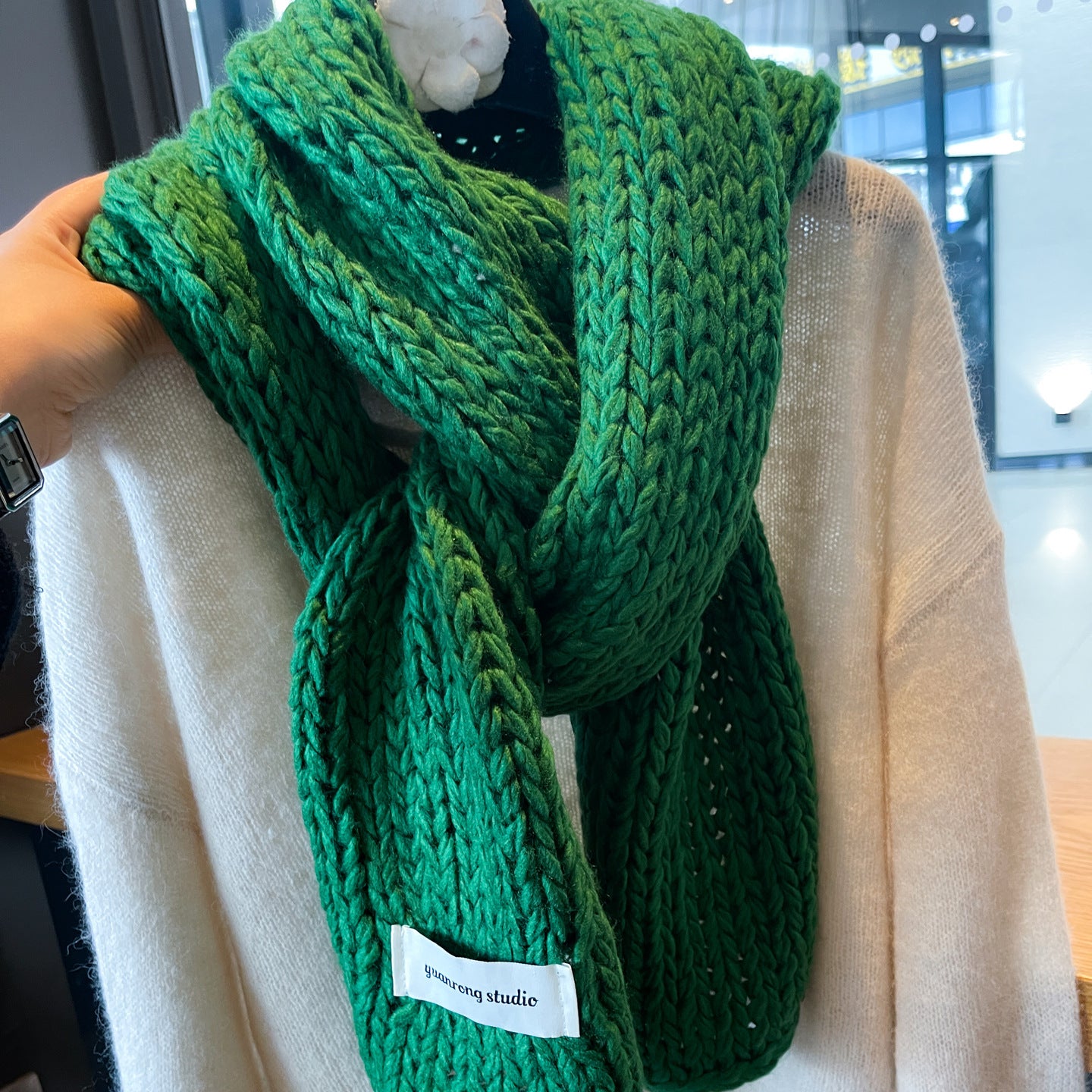 Solid Color Women’s Scarf In Green Made Of Soft Imitation Cashmere, Perfect For Autumn & Winter
