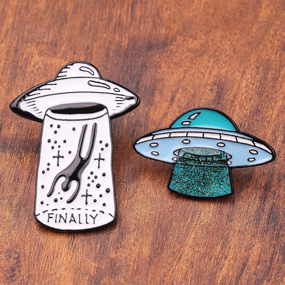 Alien Pin Made Of Alloy Featuring Enamel Craftwork