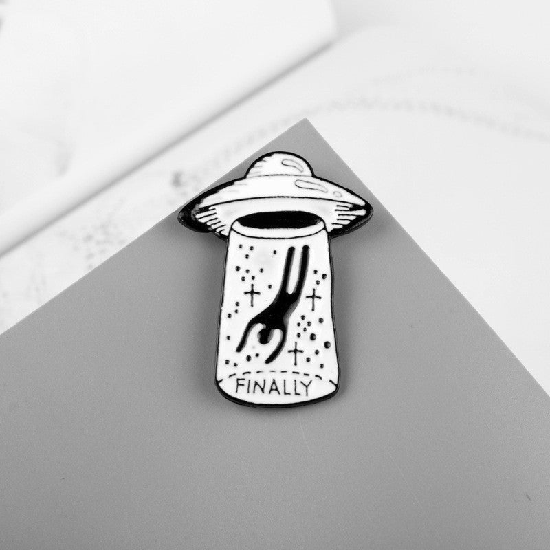 Alien Pin Made Of Alloy Featuring Enamel Craftwork