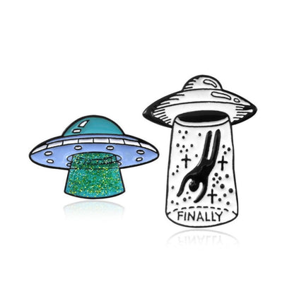 Alien Pin Made Of Alloy Featuring Enamel Craftwork